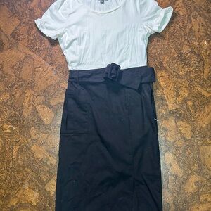 Le chateau black Belted Midi dress